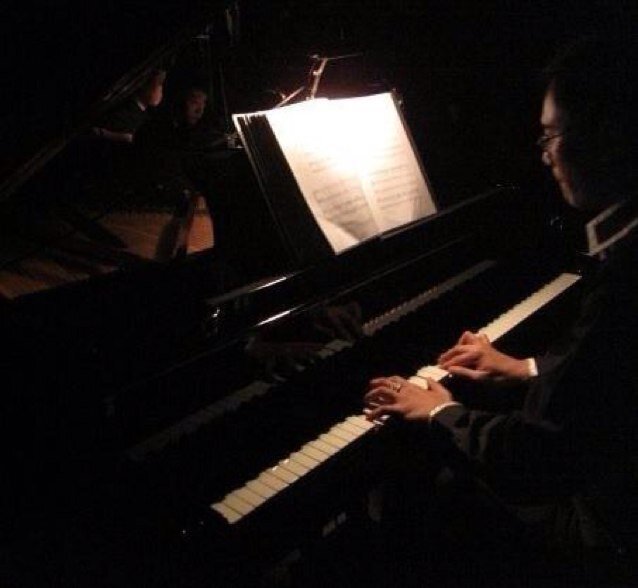 Hong Kong  Musician  Educator  Cat Lover:
Mini ♀ / Dora ♂ RIP on August 27, 2012 / Bo Bo ♀ / Wooby ♂