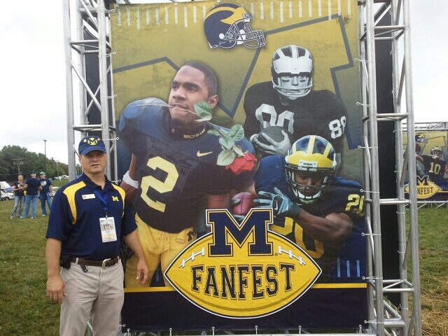 UM Usher Supervisor of Student Section in The BIG HOUSE. GO BLUE
Retired MARINE Gunnery Sergeant
Semper Fi