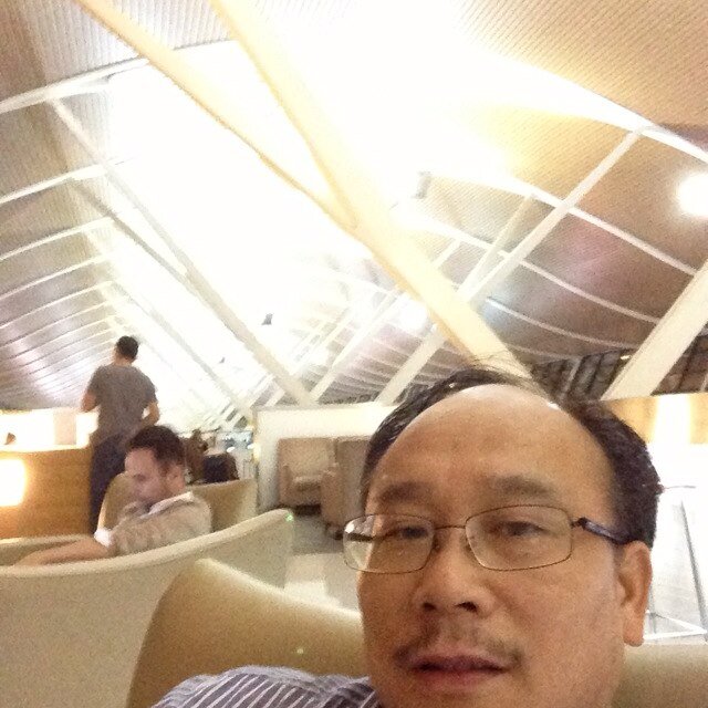 Hong Kong resident and like to play golf in different countries.