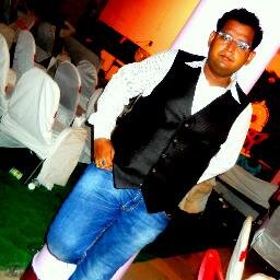 a cool boy.....love to make a gud frndzzz.......