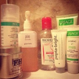 BeautyGabber's profile picture. Skincare Junkie