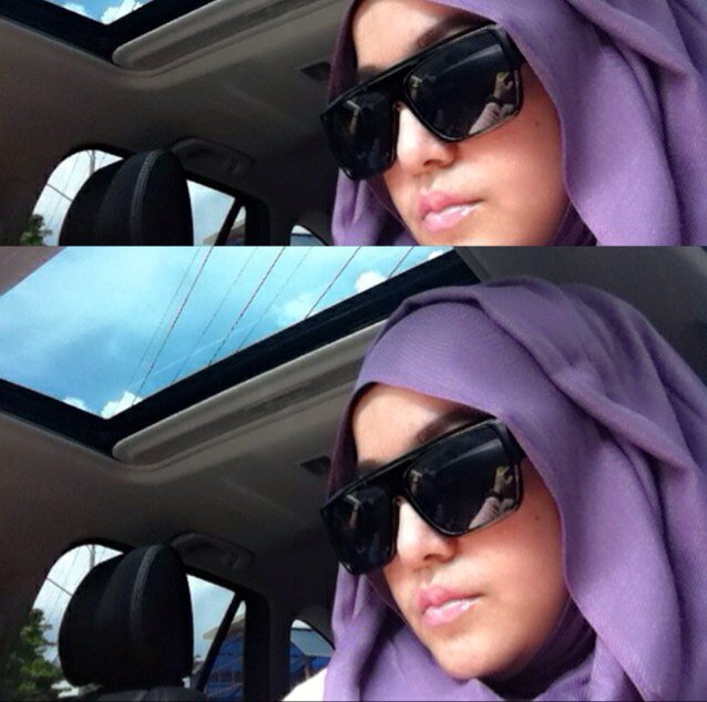 Happy wife of Anto Jay, Wiraswasta.