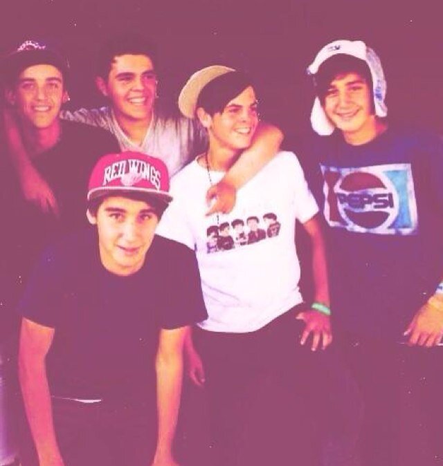 Free follow. Please follow @skippingwithari :)