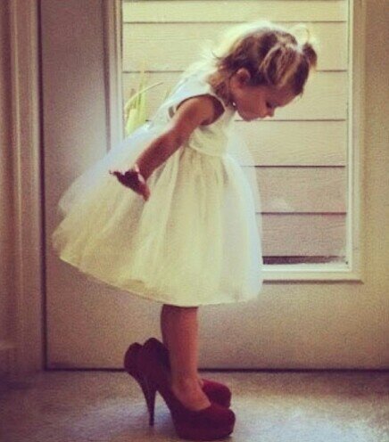 ¿ Qué me pongo? Contacto: ustyle@outlook.es Entuarmario