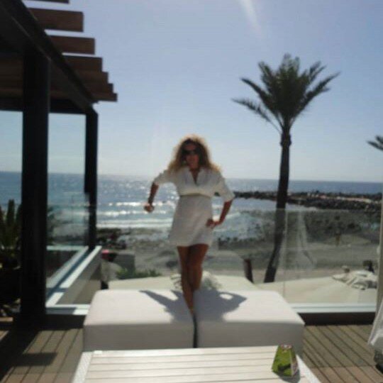 Live in Spain , love shopping going on holiday etc..Hairdresser , make-up artist,single mummy to a beutiful boy ( Noah Martin j.p berry ) follow me xx
