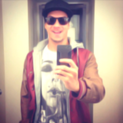 ´´o seu sorriso é o que me faz feliz´´