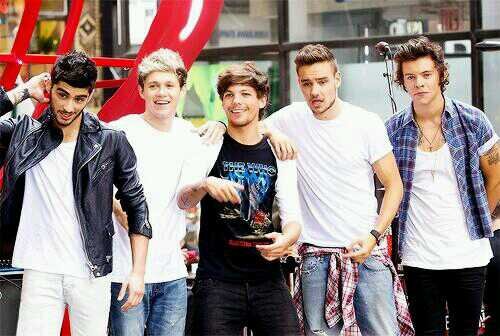I GAVE YOU A FREE FOLLOW SO FOLLOW @MyCrushZiall in Return :) you deserve 5/5