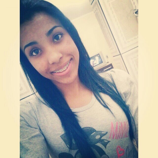 Charuto de Rasta ,não faz fumaça ♪♫ - add face :) http://t.co/UDQHcahFIr