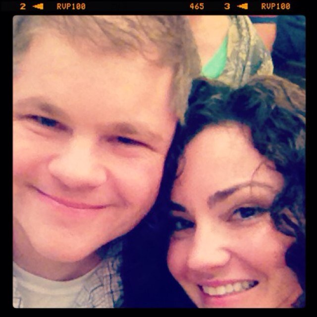 luvlygurl83's profile picture. 