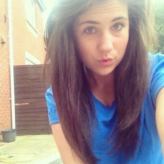 Instagram: coralnixon