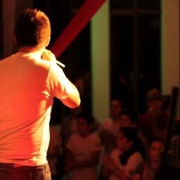 Sou FILHO do DEUS VIVO, um ADORADOR por EXCELÊNCIA