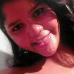 Não sou a garota mais certinha &&'
nem a totalmente descontrolada. Não busco ser perfeita , mas sim ser
eu mesma.. @_@