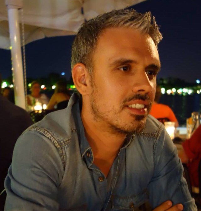 Father of a ♂. #Marketing Supervisor (DM) at @ayianapamarina. Online shopper. Stressed & obsessed with tech. I am not afraid of failure but I avoid it.