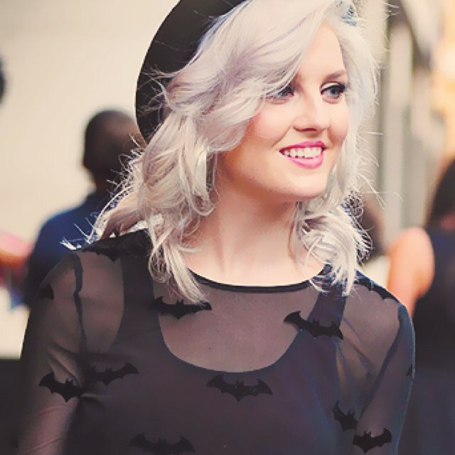 fauxperrie53's profile picture. Hey. Im Perrie. DM me loves. Single and looking and straight. Bye...