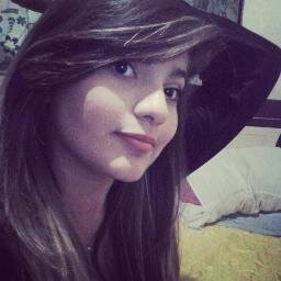 Uma GAROTA muito Confusa :/     http://t.co/Q1ZuqqWHyT