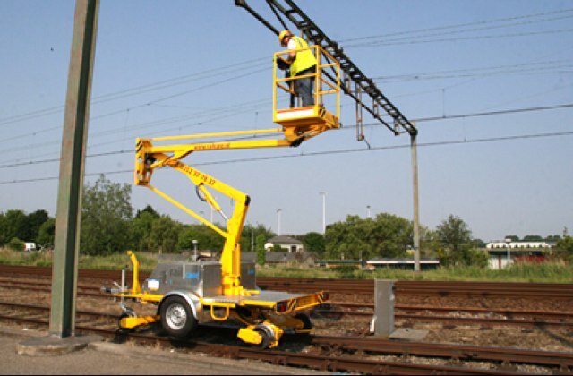 Ontwikkeling en verkoop van spoor / rail gebonden machines. Tram Metro