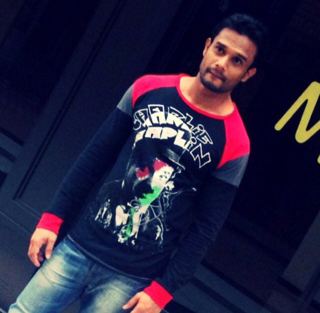 Hai im Ameer Hamza i grew up in Mumbai,India. I am very friendly until you piss me off, I hate being stressed,Do not expect too much & keep ya senseOFhumor..!
