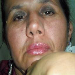SOU MINEIRA. TENHO 47 ANOS. CASADA, TENHO UMA FILHA DE 12 ANOS. E SOU SOCIÁVEL E MUITO LEGAL SE FOREM LEGAL COMIGO. É SÓ Ñ PISAR NO MEU CALO. NASCI NO 01/04.
