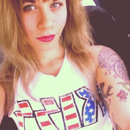 Backup account for @xRachelfaux, @Victortheveil is my one and only :)