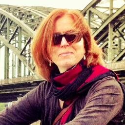 photographer, graphic designer, German teacher, knitter, hiker; loves Oregon, traveling and art, Baha'i.
Looking for meaningful conversations, social action.