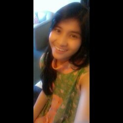 dararoos's profile picture. Just care to my self n my family. 
IG: dararoosdiana
