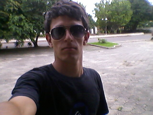 a vida nao é feita de futuros e nem de passados e sim do presente