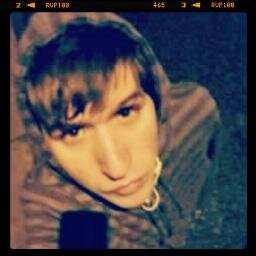 Querem me conhecer me segue pow *----*