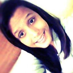 Eu sou uma garota que fala na cara não tem medo de nada!sou sincera.e pois quem não gosta de mim pois não fale comigo.