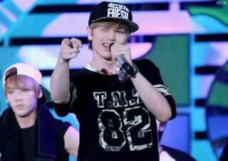 อันยองครับ~ผม ซองแจ แห่ง BTOB ผมเป็นมักเน่น้อยขี้เล่นแต่ไม่เล่นขี้ ถ้าอยากรู้ว่าผมเป็นยังไงก็ ''ฟอล''มาซิครับ*กวักมือ*#XLFAM
