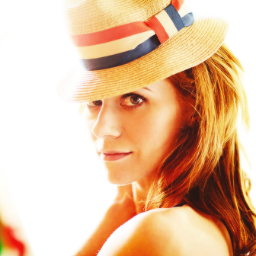 French fan - Latest news about the actress Hilarie Burton - Related to the FB page Hilarie Burton | French Source. Run by Rayen (@RedBedroomBoy)