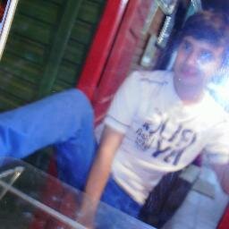 I love Music ♫♪♥ :D soy boludo, loko, rarito :3 pero buen rarito y bueno :D y SEGUIME, XQ SE DONDE VIVES ._. :O :3