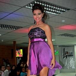 Soy MODELO Profesional Ctgria Juvenil, tengo 16 años soy VENEZOLANA..! Me encanta la Musica, La Pasarela y Bailar :D