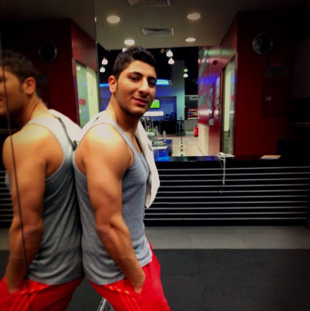 Palestinian living in Riyadh, Dentist to be. Instageam: TariqHammoudeh