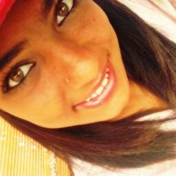 As vese as pessoas me julgam pela a aparencia e pela minha rolpa .falao mal,mas eu nem ligo sabe qal qe é o problema delas ELAS QERIAM SER IGUAL A MIM ♥♥....