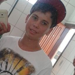 A vida é para quem topa qualquer parada. Não para quem pára em qualquer topada... haha..