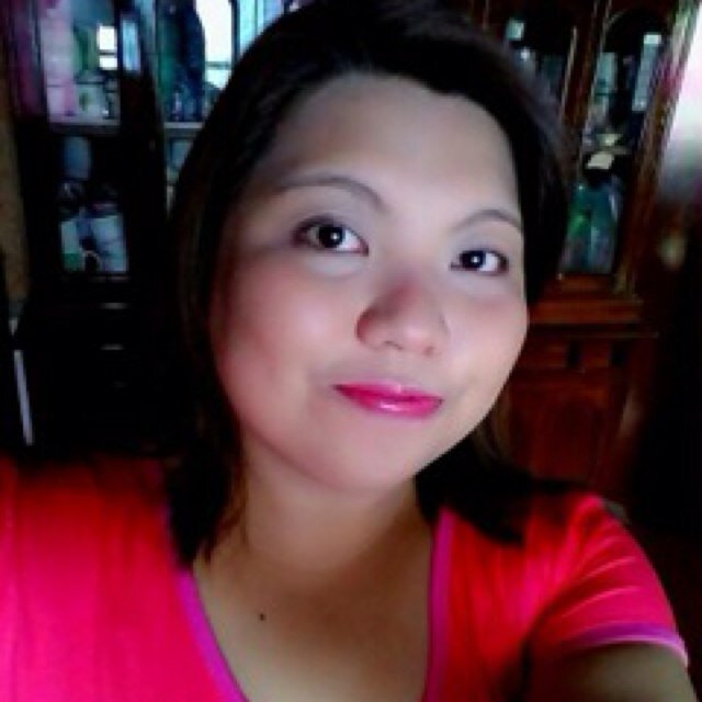 jennypotpot's profile picture. A cookie dough dipped in Nutella goodness with marshmallows all over. (Peanut butter, optional) :)