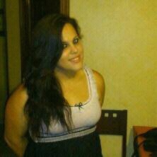chica  que le coje cariño muy rapido a la gente. Amiga de sus amigos.  De Portonovo :) Los buenos recuerdos jamas se olvidaran y siempre los recordararemos.