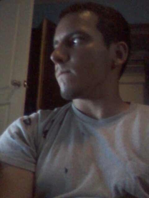 yoandi94's profile picture. 