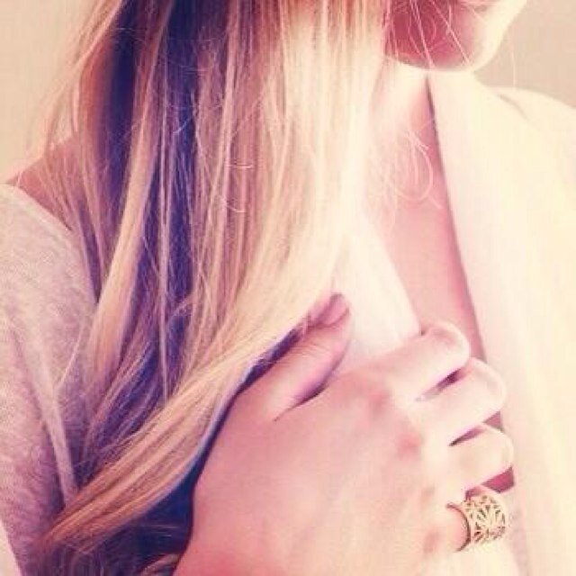 Christian_ana_'s profile picture. We walk by faith, not by sight