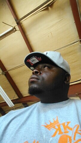 My tweets got a purpose an I ain't out here stuck an just being worthless. #young#own business#Thx haters#HTC