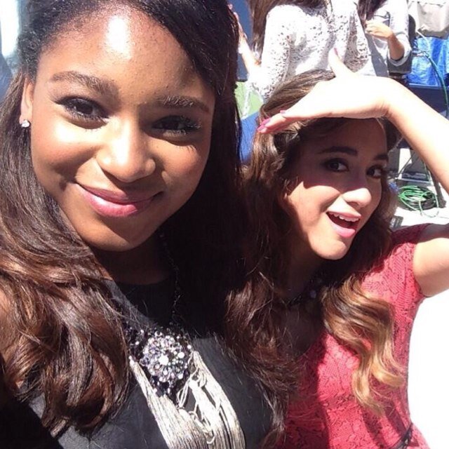 CRUNCHYNORMANI's profile picture. @beyonceregui here -- http://t.co/7tQroN465H