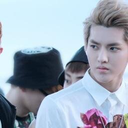 พี่คริสหวงมาก ห้ามจีบ