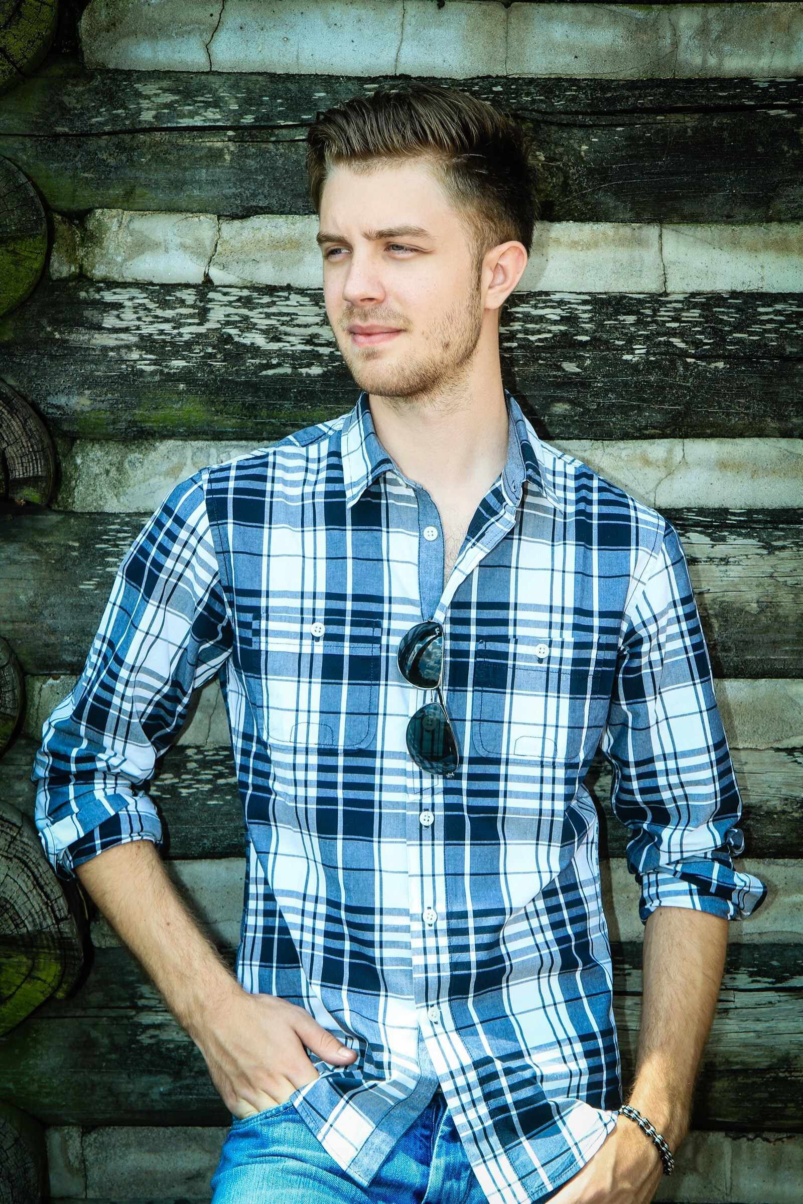 Nashville recording artist from Slovenia.
Check out my new single&music video on my YouTube channel!