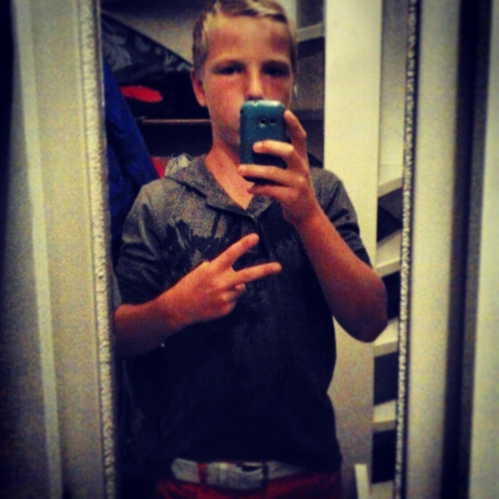 Hollandia-t - AZ - regiuscollege - 2chv - 13 jr - love soccer and tennis