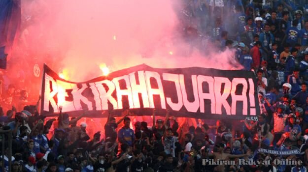 Update berita Persib Bandung dan duduluran Bobotoh