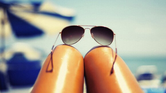 The OFFICIAL Online Game of Hot Dogs or Legs!