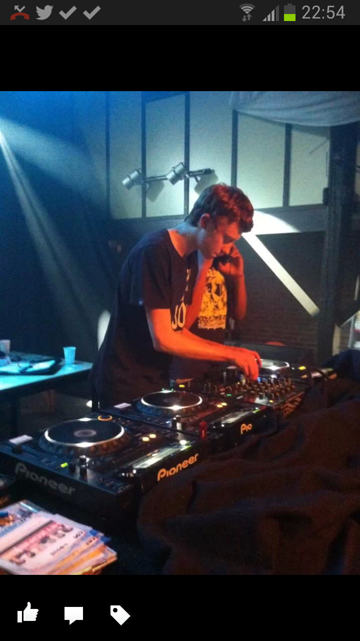 Dj-Producer-Hardstyle
