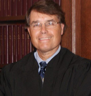 All tweets are my own and do not neccessarily reflect the views of my court or the federal judiciary. Re-tweeting an item does not indicate endorsement.