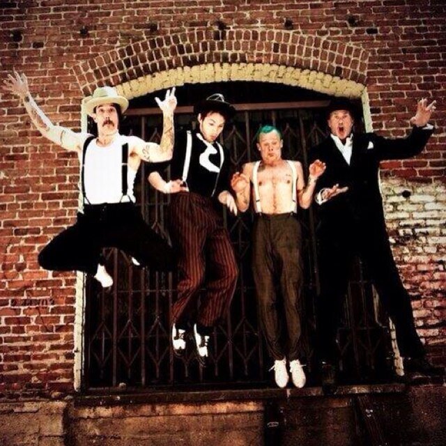Red Hot Chili Peppers大好きすぎて この垢作っちまいまったギターしている高1です。 Red Hot Chili Peppers専用垢です RHCP好きあつまれーーーーー 日本中のRHCPファンと繋がりたいです、フォロバ100パーセントです