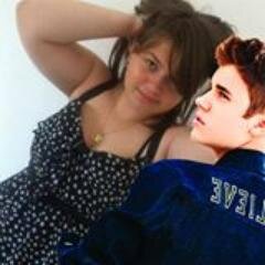 I'm..a..big....fan...of....Justin....Bieber.......I love music..and..Justin...!.!.!.!My...big...dream...is.....to..meet.....JUSTIN....BIEBER...I.3.U.J.B
albani